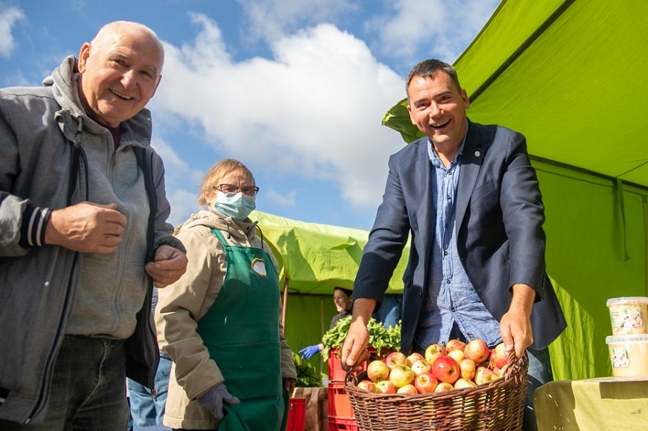 Mobilieji ūkininkų turgeliai – šiuolaikiška senųjų tradicijų interpretacija