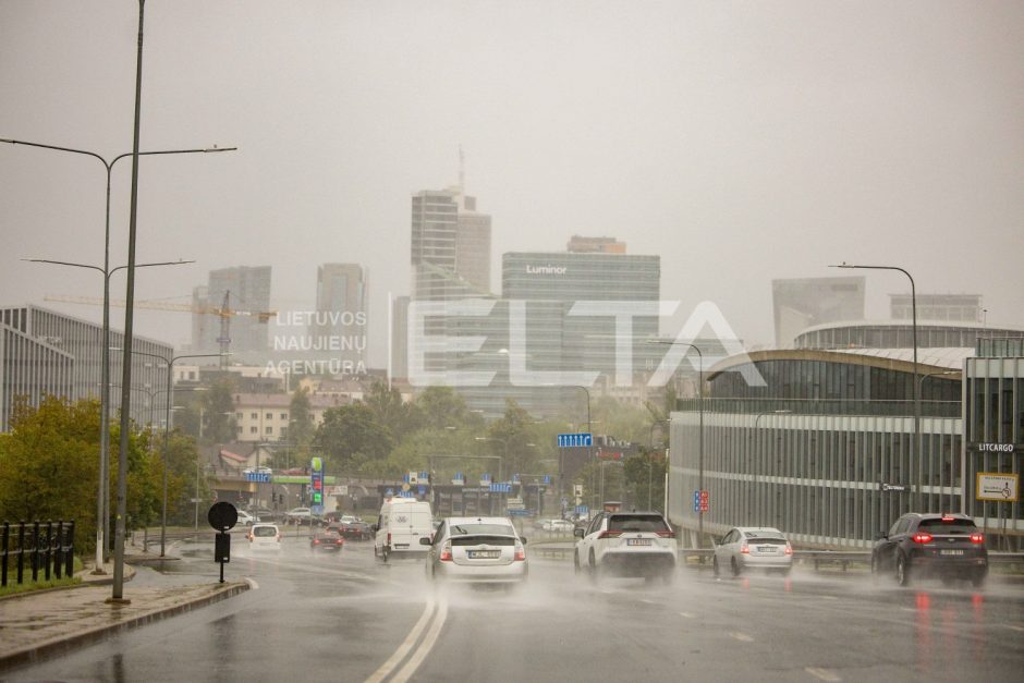 Gyventojai užgulė tarnybas: per valandą – 800 pagalbos skambučių