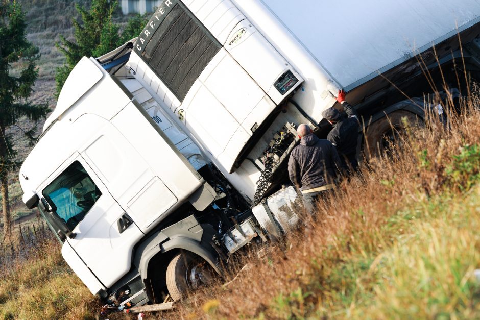 Kauno gatvėse – sudėtinga situacija: vėluoja viešasis transportas