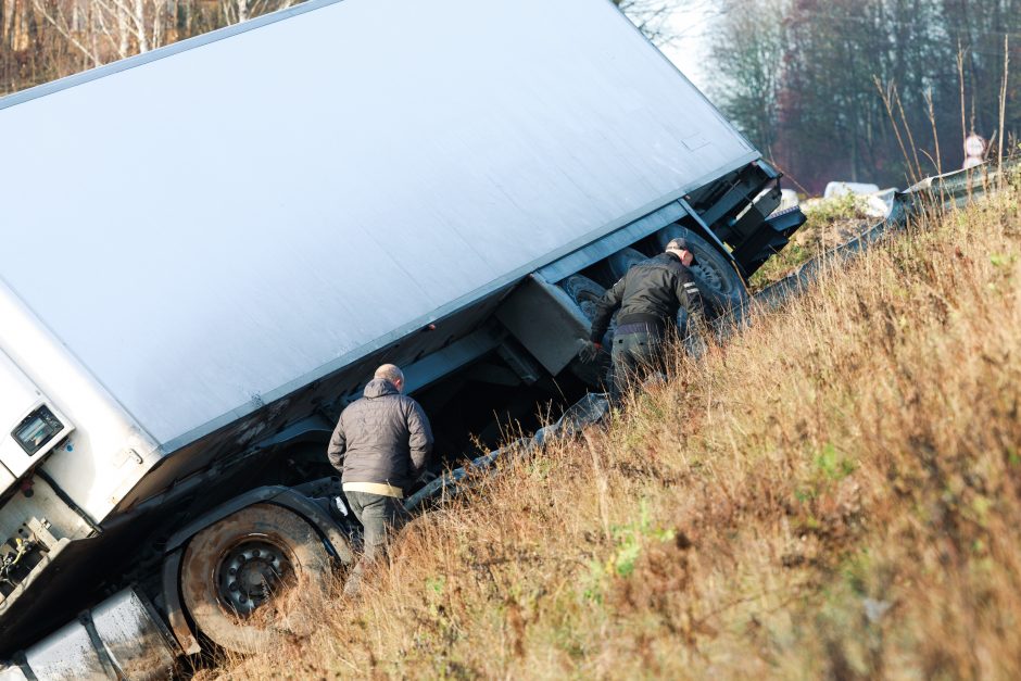 Kauno gatvėse – sudėtinga situacija: vėluoja viešasis transportas