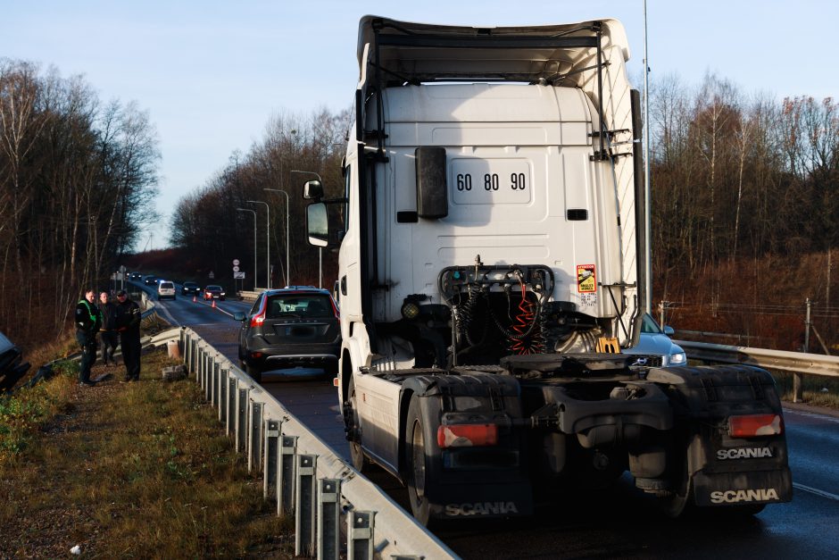 Kauno gatvėse – sudėtinga situacija: vėluoja viešasis transportas