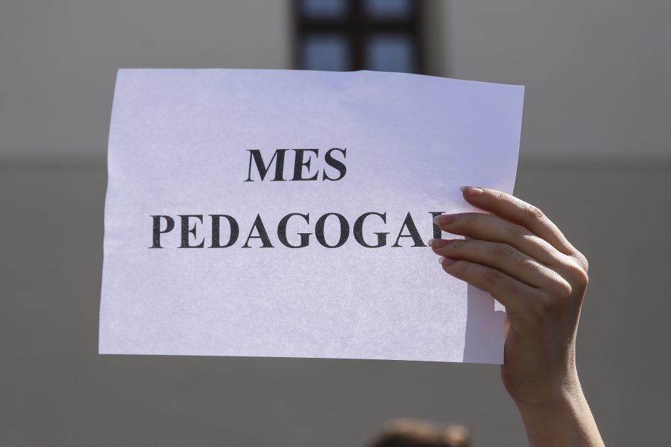 Užsiregistravo 27 tūkst. norinčiųjų studijuoti, daugėja besirenkančių pedagogiką