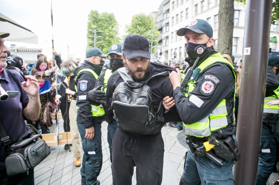 Policija apie neramumus per LGBT eitynes: nukentėjo du žmonės, pradėti penki ikiteisminiai tyrimai