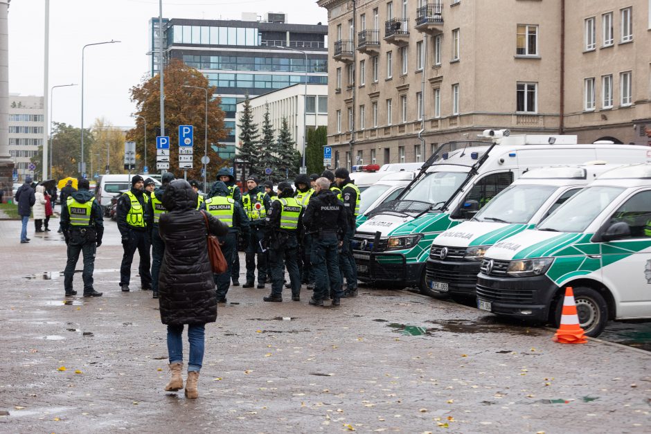 Protestas dėl NT mokesčio: jeigu matysiu, kad iš manęs atima namus, aš juos sudeginsiu