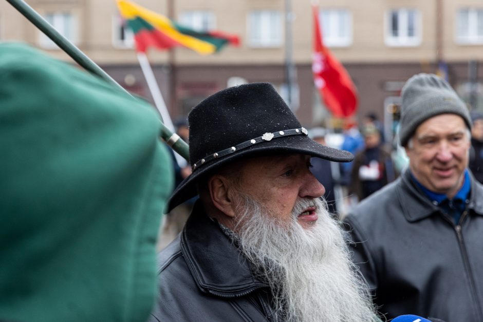 Protestas dėl NT mokesčio: jeigu matysiu, kad iš manęs atima namus, aš juos sudeginsiu