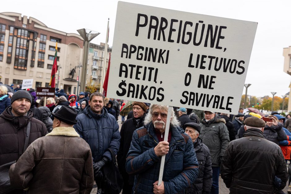 Protestas dėl NT mokesčio: jeigu matysiu, kad iš manęs atima namus, aš juos sudeginsiu