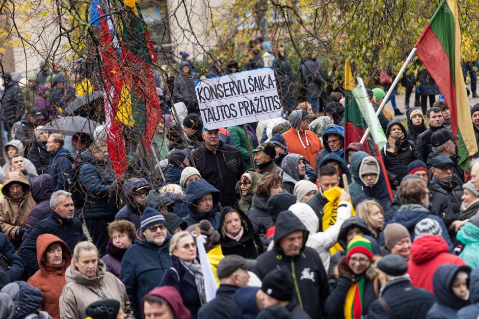 Protestas dėl NT mokesčio: jeigu matysiu, kad iš manęs atima namus, aš juos sudeginsiu