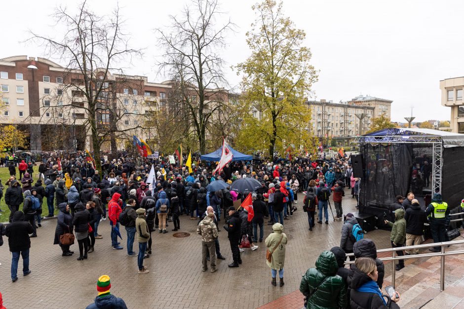 Protestas dėl NT mokesčio: jeigu matysiu, kad iš manęs atima namus, aš juos sudeginsiu