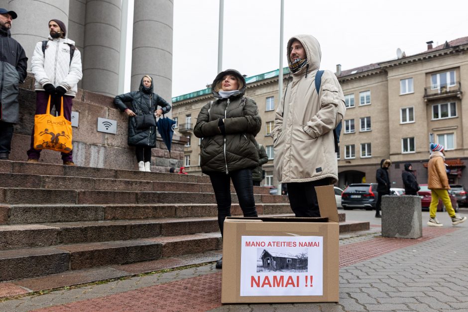 Protestas dėl NT mokesčio: jeigu matysiu, kad iš manęs atima namus, aš juos sudeginsiu