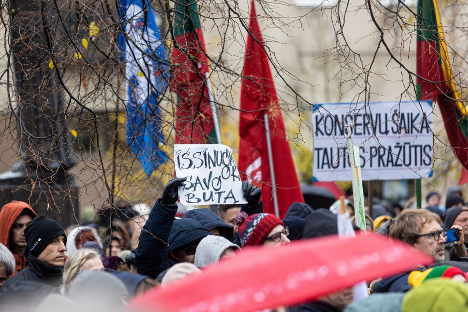 Protestas dėl NT mokesčio: jeigu matysiu, kad iš manęs atima namus, aš juos sudeginsiu