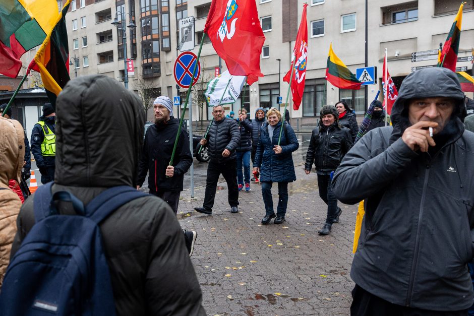 Protestas dėl NT mokesčio: jeigu matysiu, kad iš manęs atima namus, aš juos sudeginsiu