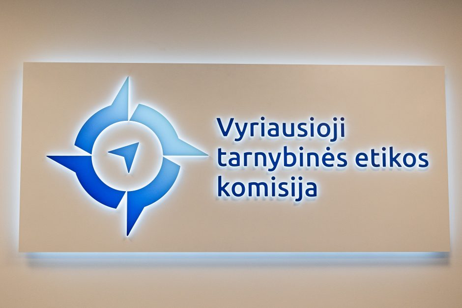 VTEK: miuzikle už ambasados lėšas lankęsi G. Nausėda ir E. Bajarūnas supainiojo interesus