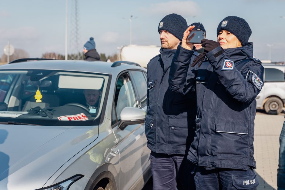 Lenkų ūkininkams blokuojant kelią D. Tuskas Vilniuje susitiks su Lietuvos vadovais