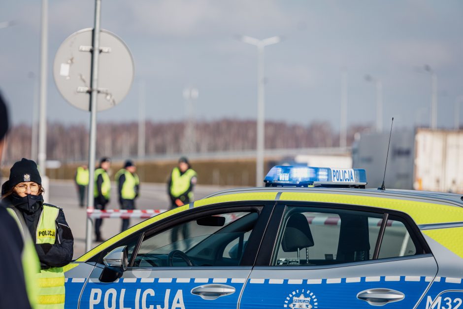 Lenkų ūkininkams blokuojant kelią D. Tuskas Vilniuje susitiks su Lietuvos vadovais