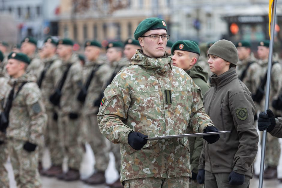 Vilniaus Katedros aikštėje prisiekė Karo akademijos pirmakursiai