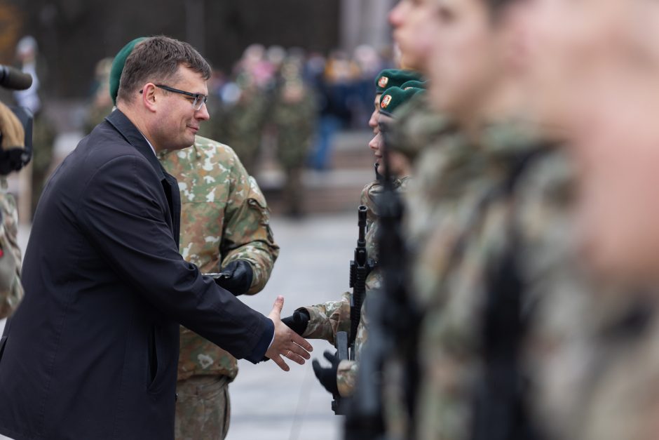 Vilniaus Katedros aikštėje prisiekė Karo akademijos pirmakursiai