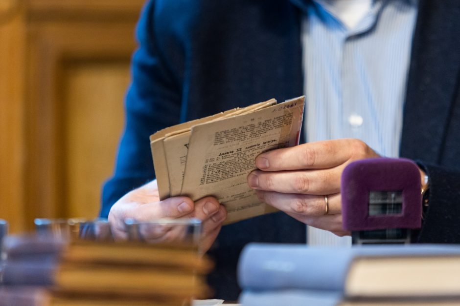 „Aušrą“ planuojama perleisti iki pavasario, knygos bus išdalintos mokykloms, bibliotekoms