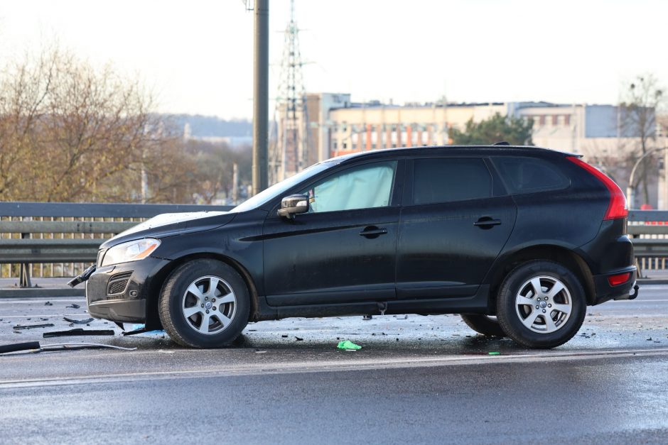 Kauno gatvėse – sudėtinga situacija: vėluoja viešasis transportas