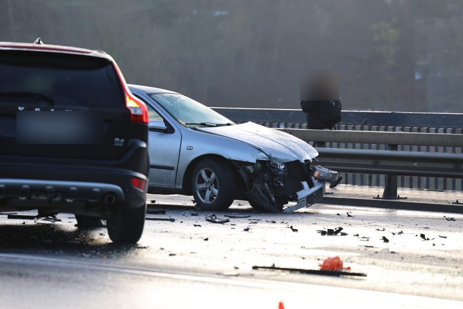 Kauno gatvėse – sudėtinga situacija: vėluoja viešasis transportas