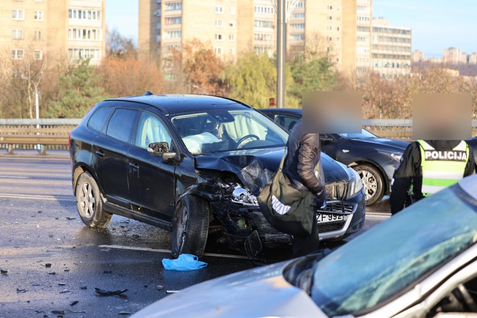 Kauno gatvėse – sudėtinga situacija: vėluoja viešasis transportas