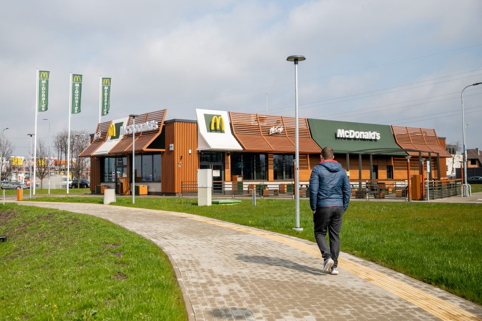 Savivaldybė apie automobilių spūstis prie „McDonald‘s“: ieškoma sprendimų