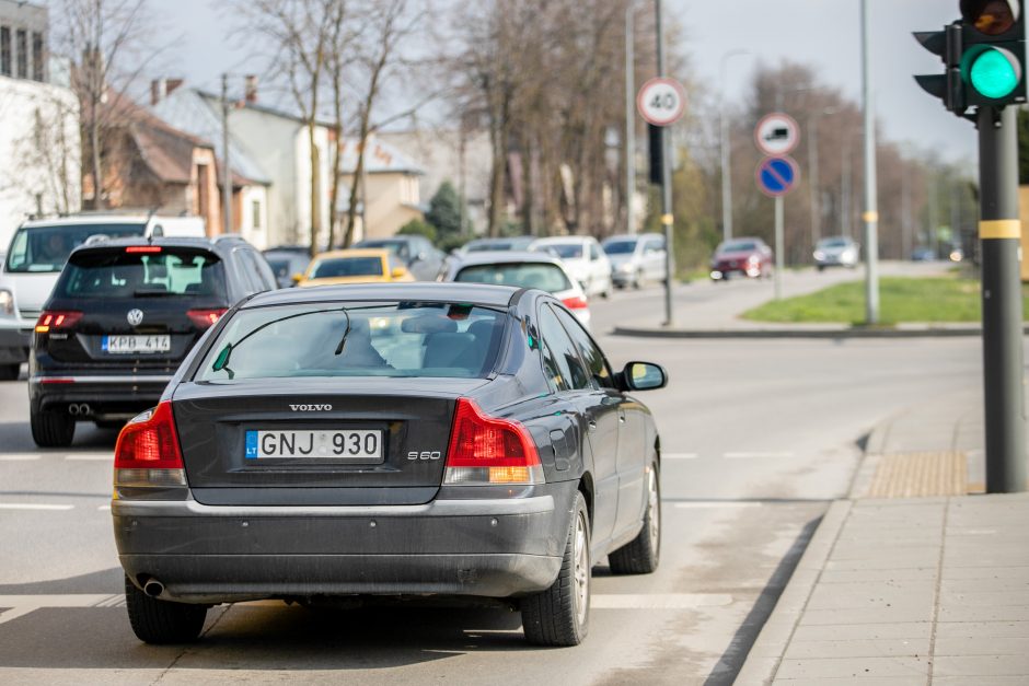 Savivaldybė apie automobilių spūstis prie „McDonald‘s“: ieškoma sprendimų