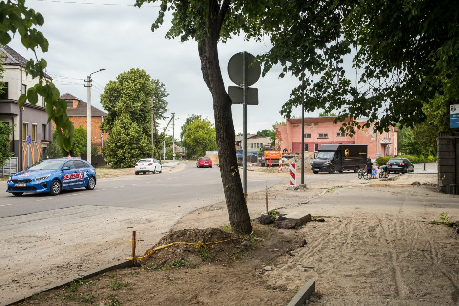 Dėl užsitęsusio gatvės remonto prarado kantrybę: dingo visi meistrai, technika, nevyksta jokių darbų