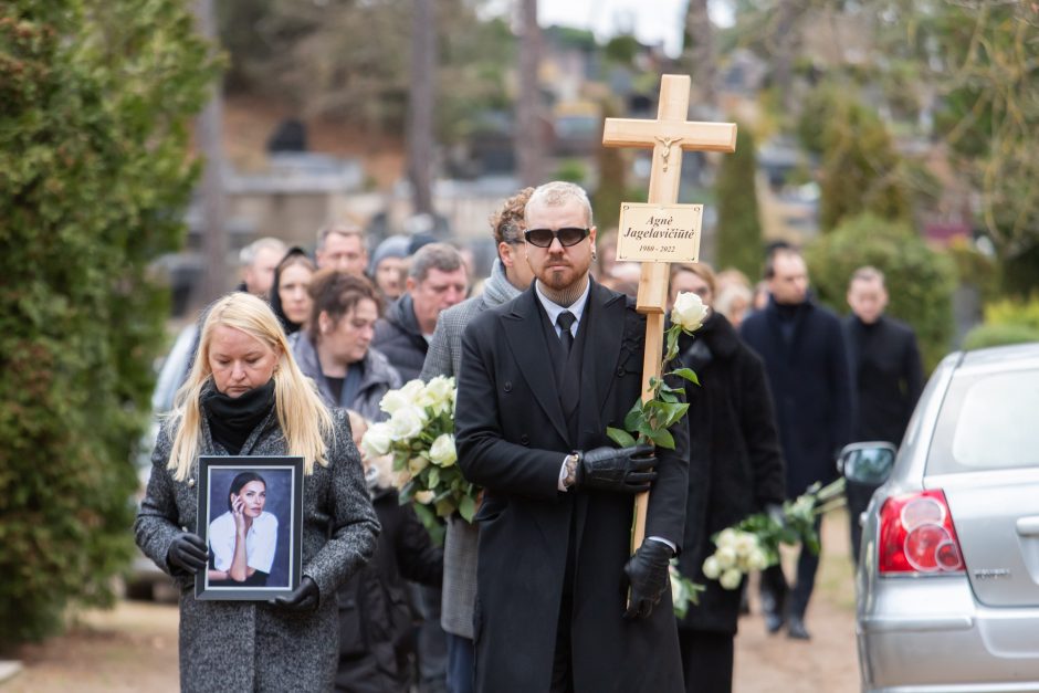 Karmėlavos kapinėse amžinojo poilsio atgulė A. Jagelavičiūtė