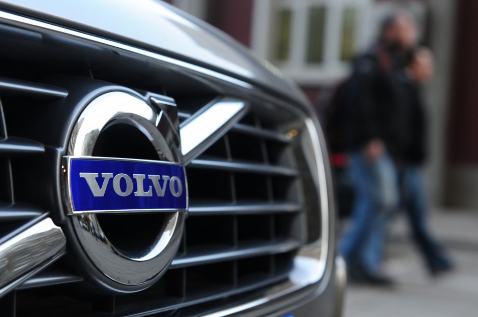 Gyventojai griebiasi už galvų: pajūrio ilgapirščių taikinyje – „Volvo“ automobiliai