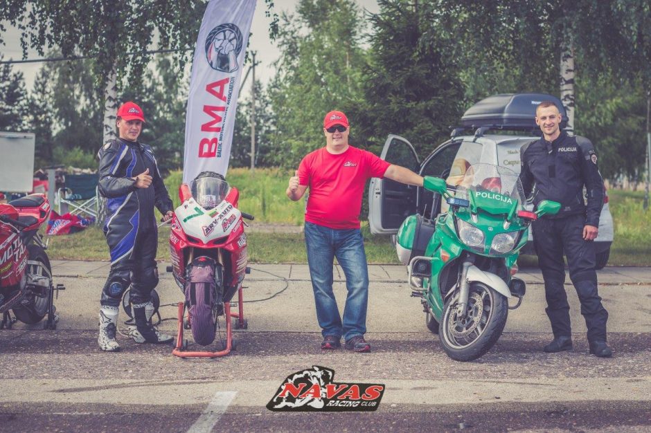 „Navas Racing School“ – jaunųjų motociklininkų kalvė