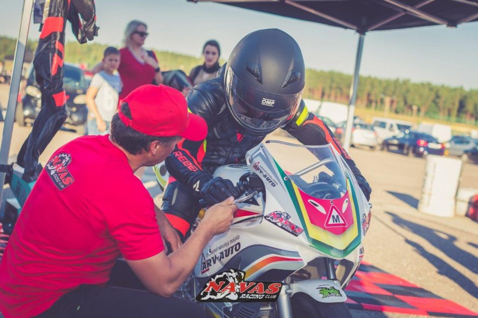 „Navas Racing School“ – jaunųjų motociklininkų kalvė