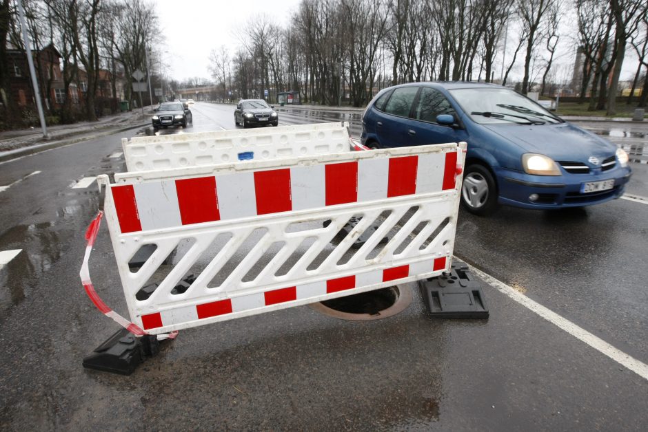 Viduryje kelio uostamiestyje – spąstai vairuotojams