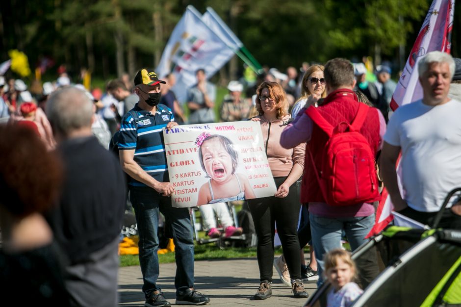 Renginių organizatoriai pikti: Šeimų maršui leista vykti, o kitiems – ribojimai