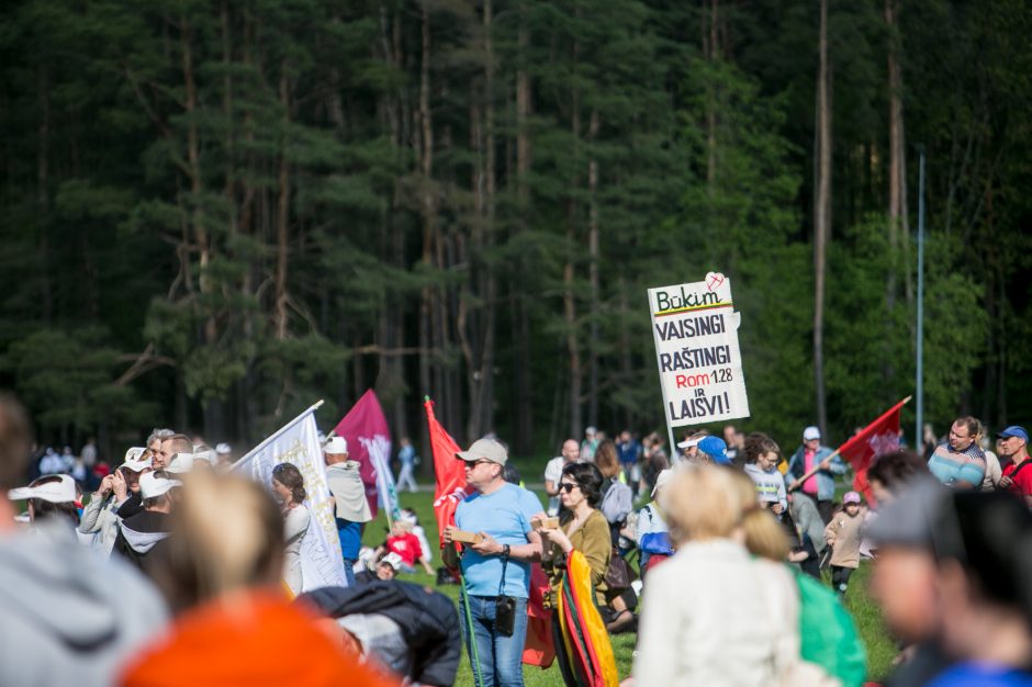 Renginių organizatoriai pikti: Šeimų maršui leista vykti, o kitiems – ribojimai