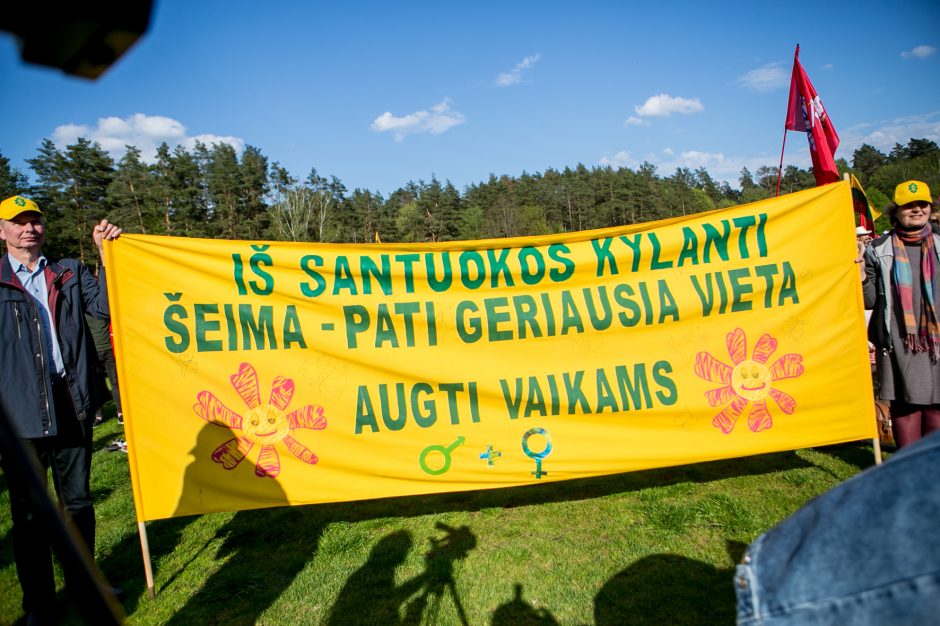 Renginių organizatoriai pikti: Šeimų maršui leista vykti, o kitiems – ribojimai