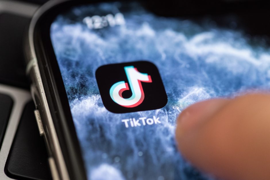 Žiniasklaida: „TikTok“ atmetė „Microsoft“ siūlymą, socialinį tinklą įsigis „Oracle“