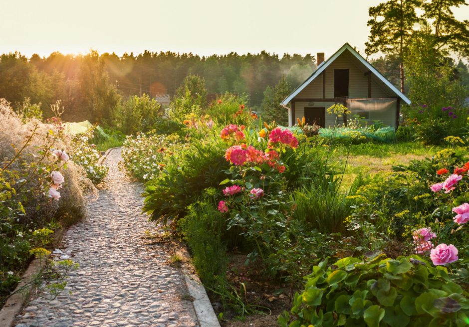 Lietuviams nuosavų sodybų nebereikia