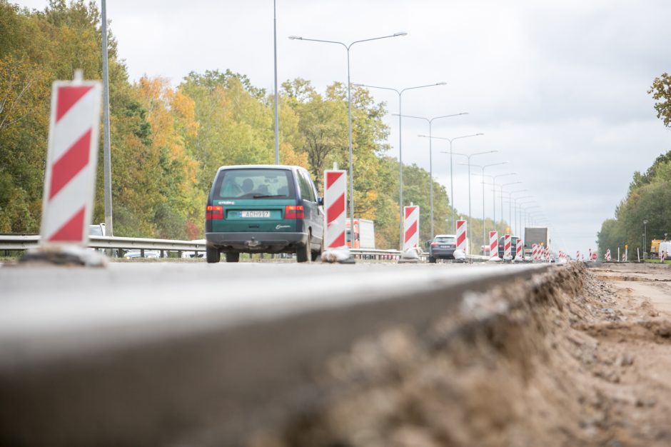 Magistralėje – dar viena eismą trikdanti vieta