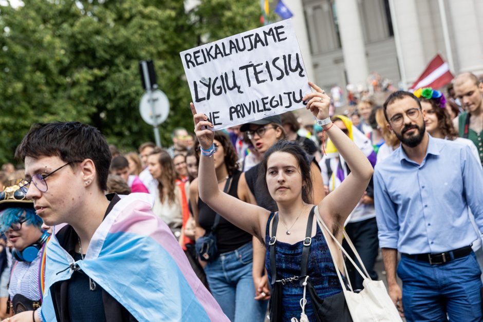 „Vilnius Pride 2023“: į minią vos neįsirėžė automobilis