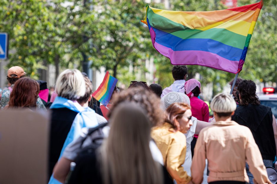 „Vilnius Pride 2023“: į minią vos neįsirėžė automobilis