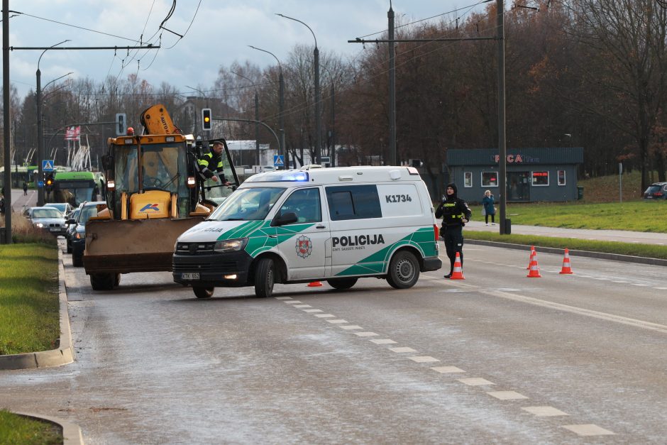 Neeilinė situacija S. Žukausko gatvėje: teko stabdyti eismą