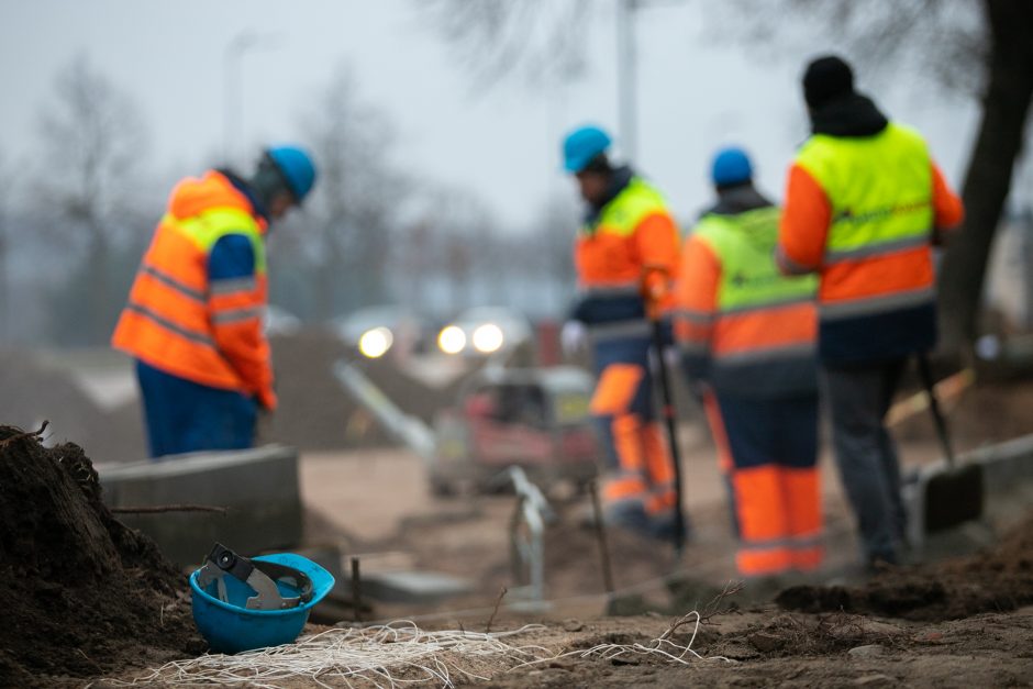 Karaliaus Mindaugo prospekte – nauja automobilių aikštelė