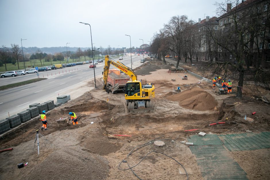 Karaliaus Mindaugo prospekte – nauja automobilių aikštelė