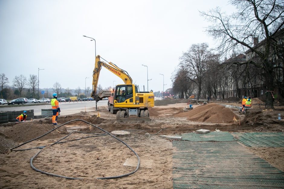 Karaliaus Mindaugo prospekte – nauja automobilių aikštelė