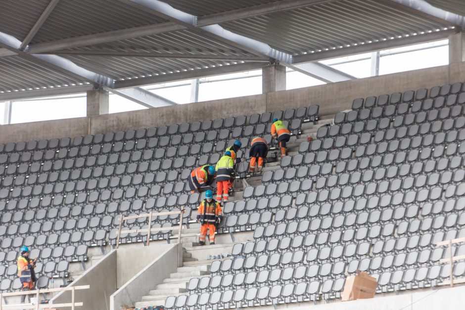 Vilnius griauna stadioną, Kaunas laukia atidarymo