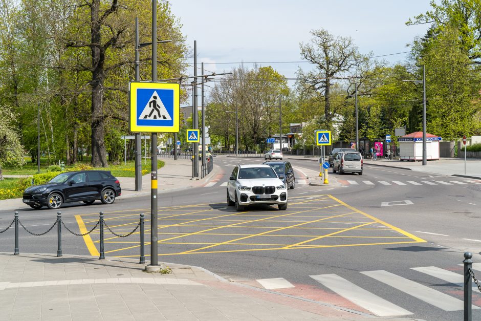 Kauno sankryžose daugėja geltonųjų korių