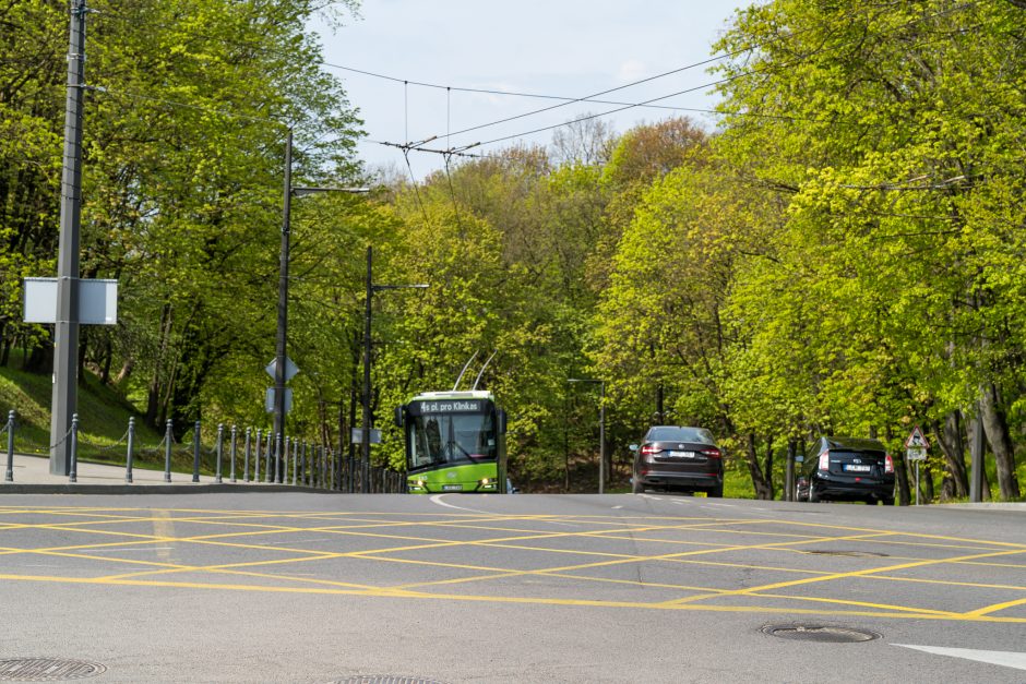 Kauno sankryžose daugėja geltonųjų korių