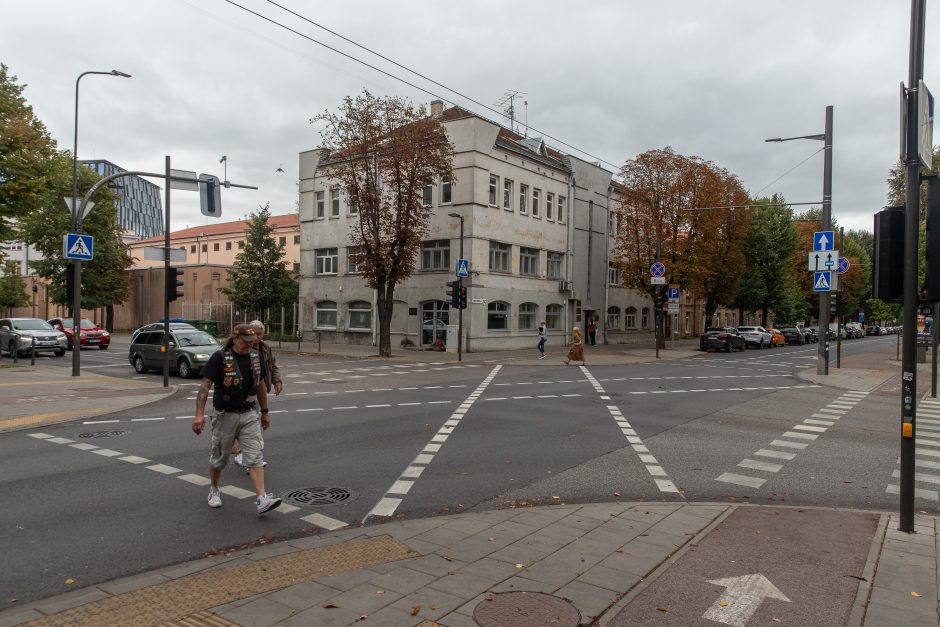 Kauno sankryžose – daugiau įstrižinių pėsčiųjų perėjų