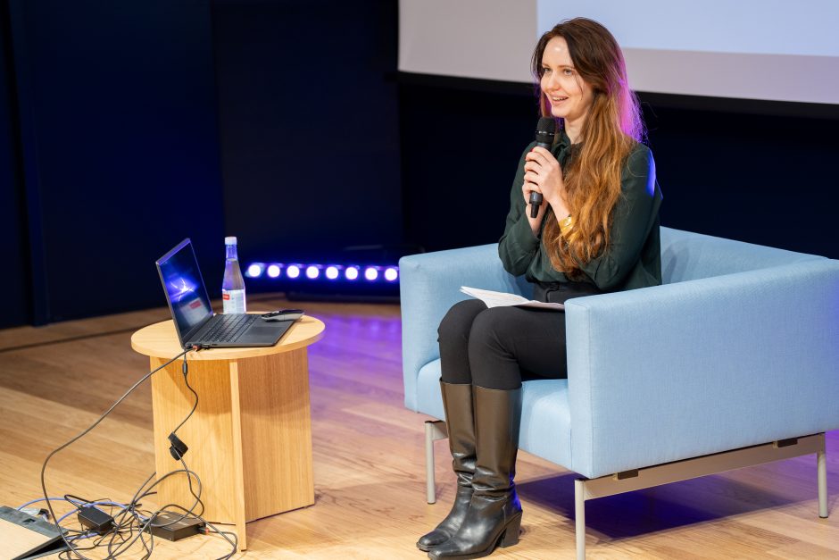 Bibliotekoje – raganų medžioklė su istorike K. Petrauske