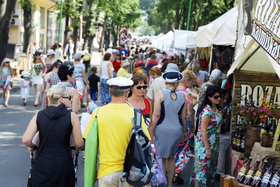 Pajūrio viešbučiai nesutalpiną svečių